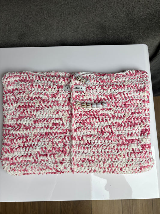 Housse MacBook Artisanale – Édition "Douceur de Février"